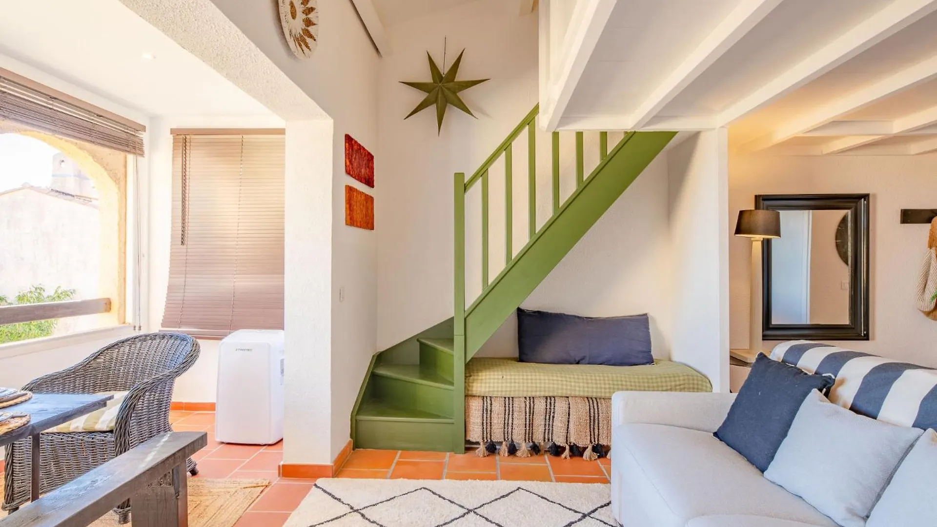 Apartment Studio Les Mas De La Mer By Interhome Theoule-sur-Mer